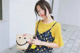 粗腿臀大就该这样穿，选条漂亮连衣裙遮住缺点图片