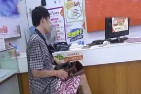 未带身份证办电话卡遭拒 男子大闹手机营业厅图片