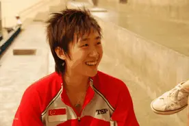 冯天薇坎坷人生路无奈加入新加坡  她铜牌在新加坡能得多少奖金图片