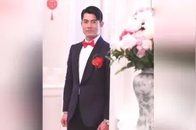 郭富城方媛大婚 却没有戴婚戒视频封面