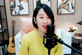 梁红一首《飞蛾扑火》唱出对爱情的执着，明知没有结果还义无反顾视频封面