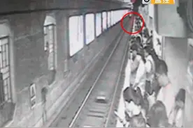 敲黑板了。地铁轨道不仅是地铁的危险，更加重要是有高压电视频封面