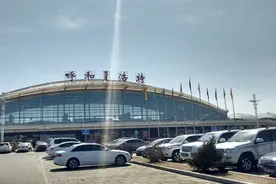 机场中转等待时间长？可免费市区游！图片