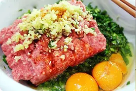 鸡蛋不仅美味还是烹饪高手 让肉丸子成形更简单图片