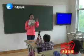 三胞胎家庭生活困难 让姊妹花落泪图片