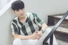 夏季休闲男装搭配 提升颜值凹出型男范图片
