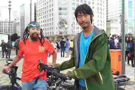 两个中国80后小伙骑行去看里约奥运图片