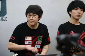 LGD赛后群访：螃蟹这个英雄很容易被Gank图片