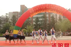 延吉：建工快乐周末大舞台 老人节专场文艺演出图片