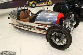 “我真的是辆摩托车”——摩根三轮复古摩托车图片