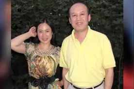 62岁郭达老婆近照曝光，现任老婆居然是她，倪萍是他初恋女友视频封面