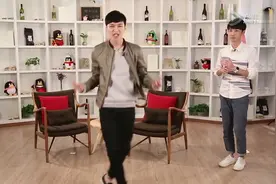 张艺兴即兴独舞，大秀舞技，主持人看楞了!图片