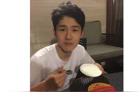 刘昊然晚饭现赫赫有名的鲱鱼罐头 网友：多吃点图片