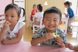 养女心得：当她未经允许随便拿别人东西的时候图片
