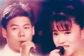 伊能静年轻时果然是美人胚，和年轻歌王巫启贤同台演唱年轻的心！图片