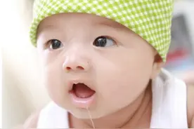 宝宝六个月总流口水，两个脸蛋又撑又红，外婆家的小妙方五毛搞定图片