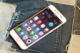 vivo x7持续热销，吸引学生眼球图片
