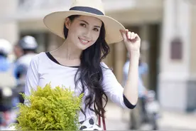 异域风情，高挑身材的越南美女图片