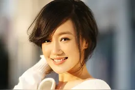 记得《粉红女郎》的哈妹吗，她是胡歌最爱的人，如今38仍似少女图片