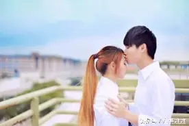 无意间跟踪闺蜜 却发现她和我男友一夜情图片