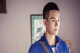娱乐圈中的后爸，他们都是好男人，好丈夫好继父，胜似亲生图片