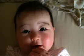 混血小美女成长私照曝光，诺一轩轩曾为她争宠！图片