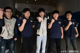 LPL：Uzi4年征战首进总决赛，能否战胜厂长夺冠？图片