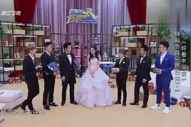 邓超陈赫温柔帮baby打理头发，祖蓝送热巴这个礼物好贴心！视频封面