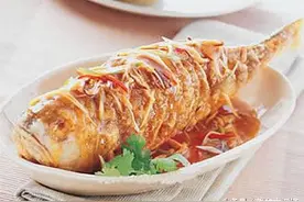 贫血、体虚者最适合的一道美味：彩熘全黄鱼图片