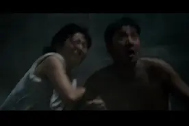 地震前兆天空泛紫，一瞬间就让所有人葬身于此视频封面