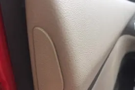 12款福克斯1.6自舒主驾升降电机更换并升级前门喇叭图片