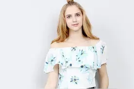 今年最流行的阿依莲女装露肩上衣图片
