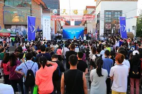 817稻米节——“十年盗笔聚长白”活动举行图片