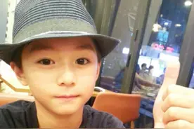 MBLAQ儿子长大了！9岁法混血Leo迷濛电眼融化少女心图片