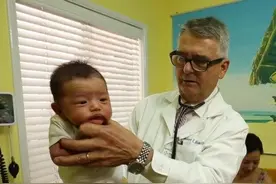 如何让哭闹的宝宝快速安静下来！太实用了，果断收藏！图片