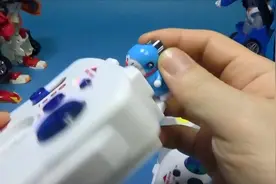 哆啦A梦人工智能迷你机器人机器人微型玩具玩具玩具视频封面