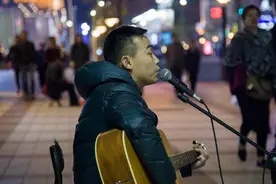 寂寞的时候没有酒 孤独的时候没有民谣图片