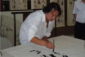 胡明华：他是“甲骨奇门”第一人，更是奇门遁甲的集大成者图片