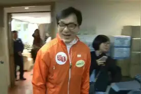 成龙七夕发新歌告白林凤娇：我不是一个好爱人，但有你一切已足够视频封面