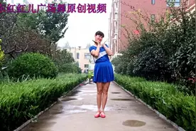 32步广场舞《爱太累心太累》简单好看好学，歌词实在