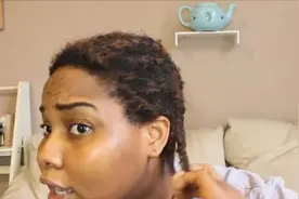 非洲胖妞把多年的脏辫解开，看着居然还挺美的！