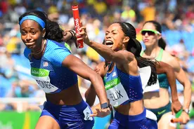 田径女子4x100米美国重赛挤掉中国夺冠图片