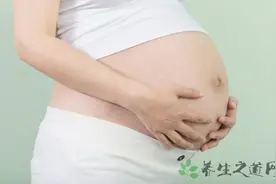 怀孕2个月胎儿会动吗图片