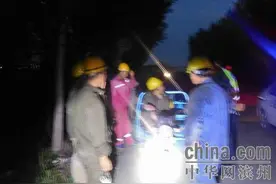 博兴：电动车违法载人，见一辆查一辆图片