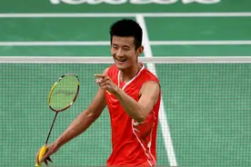 羽毛球男单半决赛：谌龙获胜 晋级决赛图片