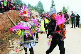 从江：苗族同胞芦笙迎腊八图片