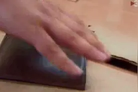 开心一笑国外搞笑恶作剧,钱包吓人，倒车神技！图片