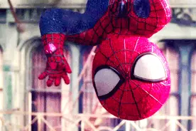 蜘蛛侠宝宝炫酷来袭，大头娃娃，小短腿，突然好萌啊图片