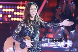 蔡健雅Tanya现场版《当我想你的时候》，听后许多人为之落泪图片