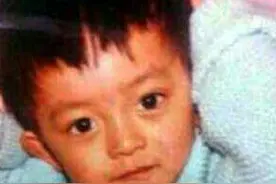 《爱情公寓》主演“童年照”，胡一菲最好看，陈美嘉穿军装显可爱图片